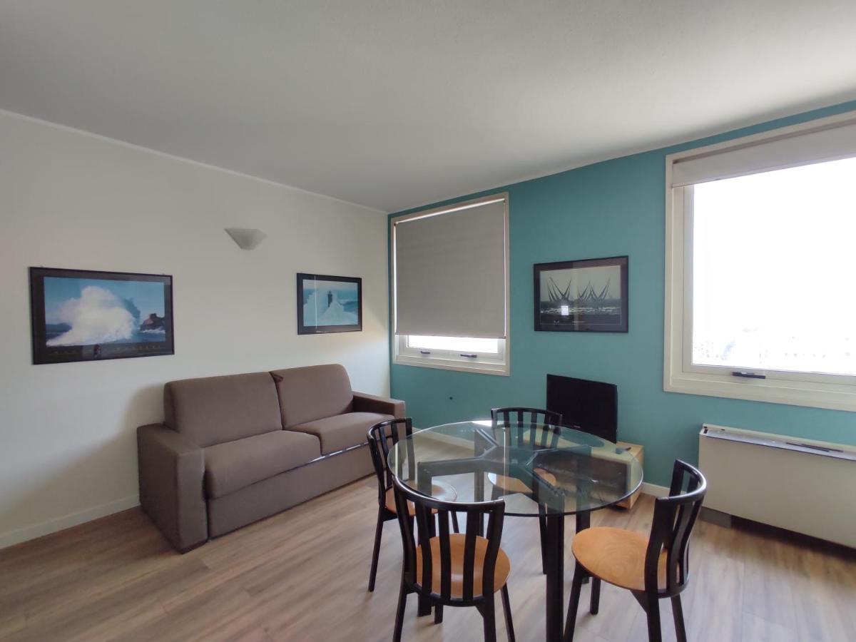 Business Homes Apartment *