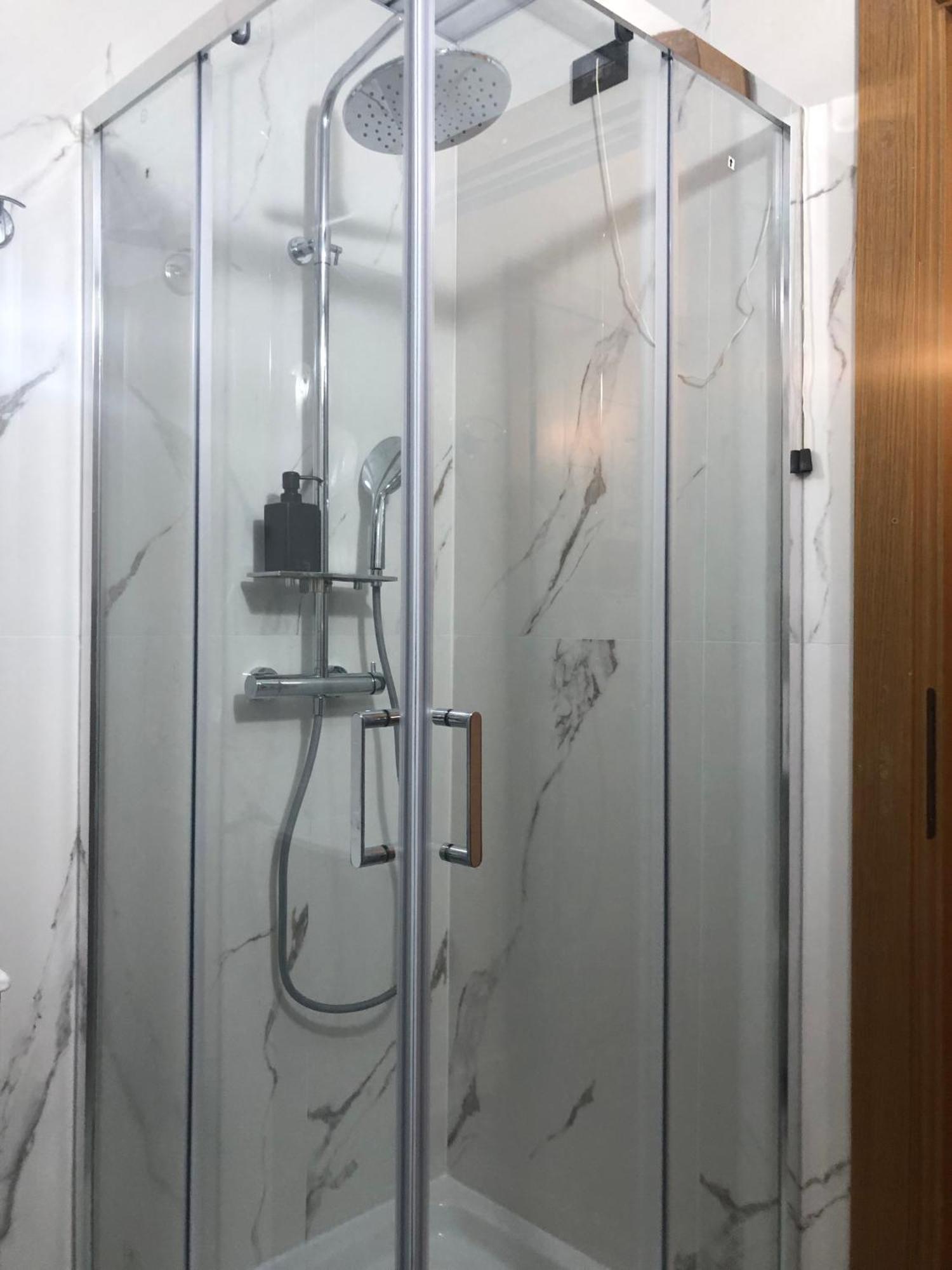 Business Homes Apartment *